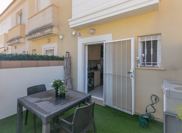 Herverkoop - Rijwoning - Lomas de Cabo Roig