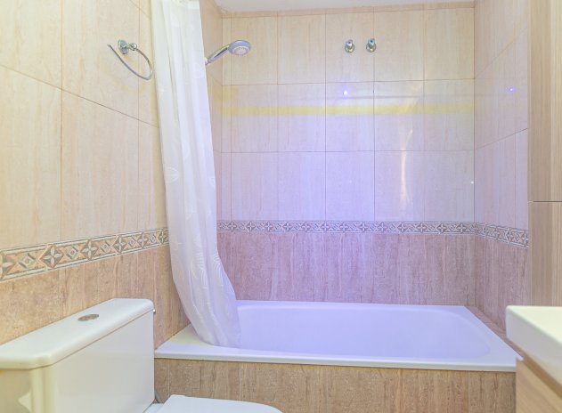 Herverkoop - Rijwoning - Lomas de Cabo Roig