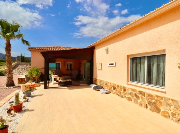 Herverkoop - Finca / Plattelands Woning - Albatera