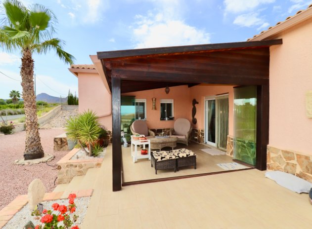 Herverkoop - Finca / Plattelands Woning - Albatera