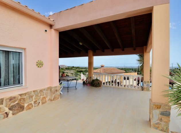 Herverkoop - Finca / Plattelands Woning - Albatera