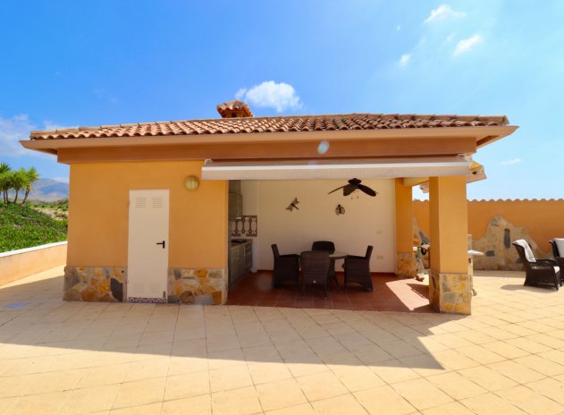 Herverkoop - Finca / Plattelands Woning - Albatera