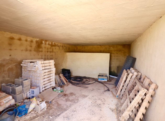 Herverkoop - Finca / Plattelands Woning - Albatera
