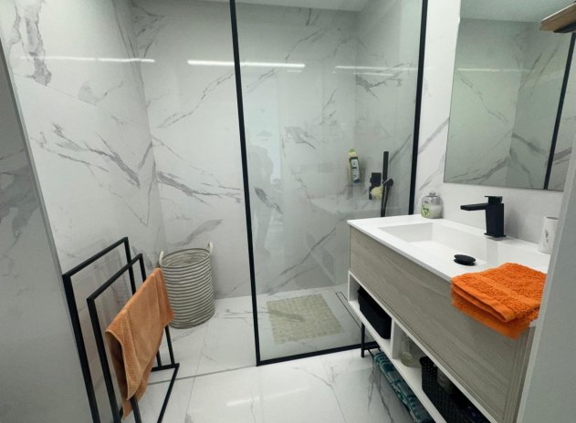 Herverkoop - Appartement - Guardamar del Segura - El Raso
