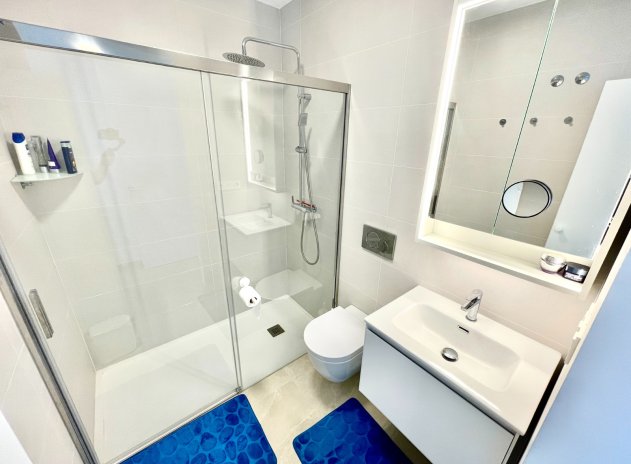 Resale - Apartment / Flat * - Benijofar *