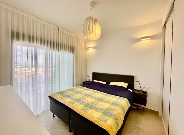 Resale - Apartment / Flat * - Benijofar *