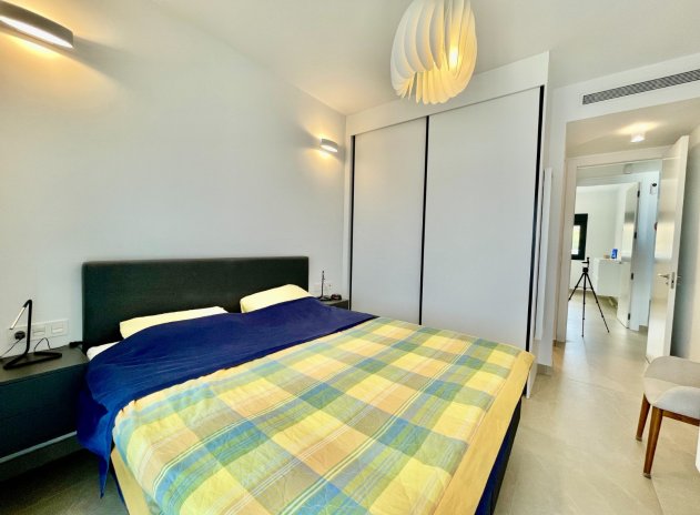 Resale - Apartment / Flat * - Benijofar *