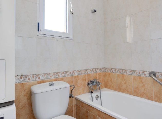Revente - Maison mitoyenne - Torrevieja