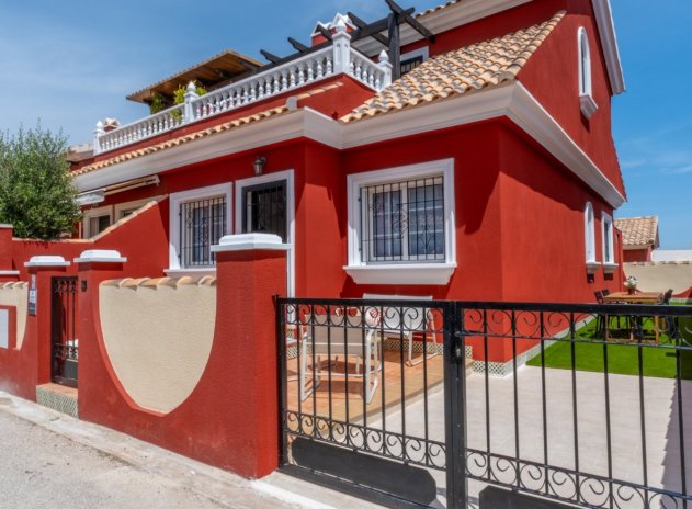 Herverkoop - Villa - Orihuela Costa - Villamartín