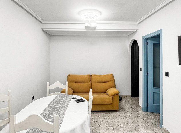 Wiederverkauf - Wohnung - Torrevieja - Aguas Nuevas
