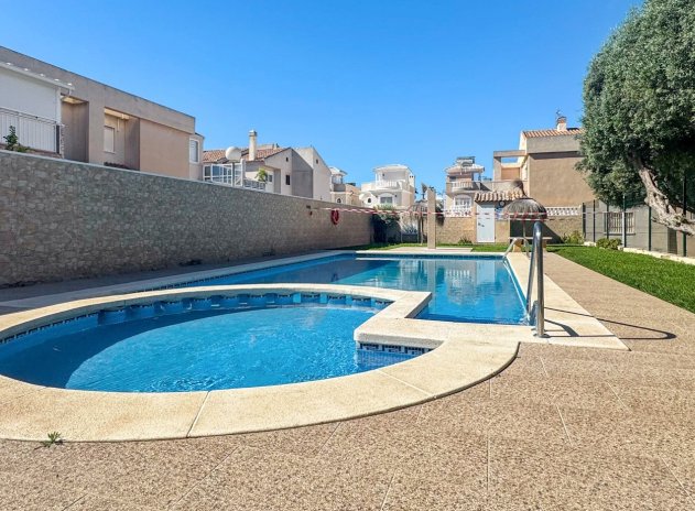 Wiederverkauf - Wohnung - Torrevieja - Aguas Nuevas