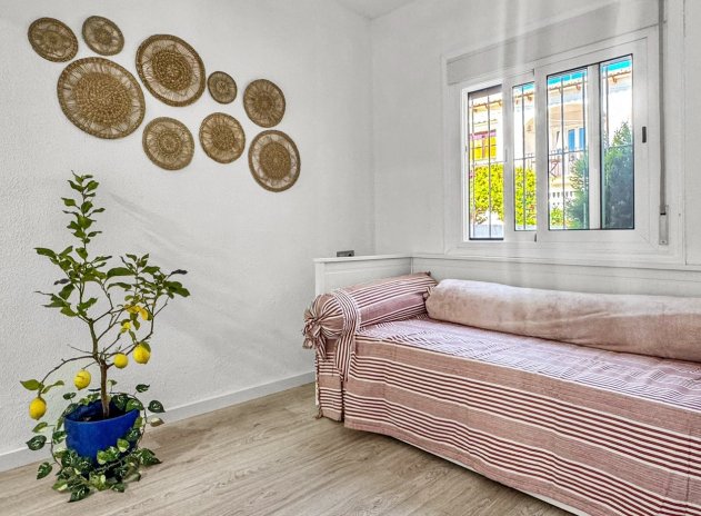 Herverkoop - Appartement - Torrevieja - Los Balcones