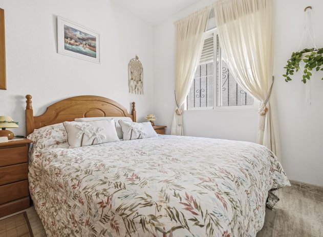 Herverkoop - Appartement - Orihuela Costa - Las Filipinas