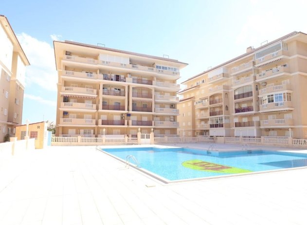 Reventa - Apartamento / Piso - Torrevieja - La Mata