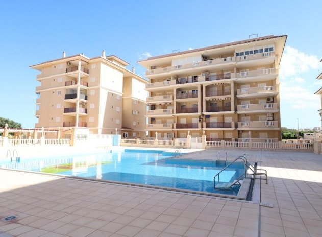 Reventa - Apartamento / Piso - Torrevieja - La Mata