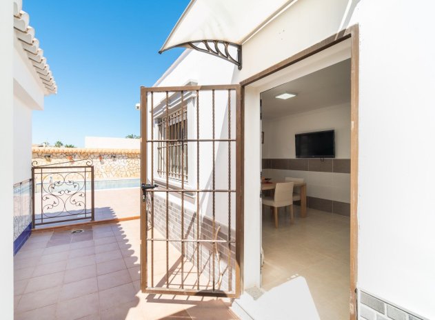 Reventa - Villa - Torrevieja - Torretas