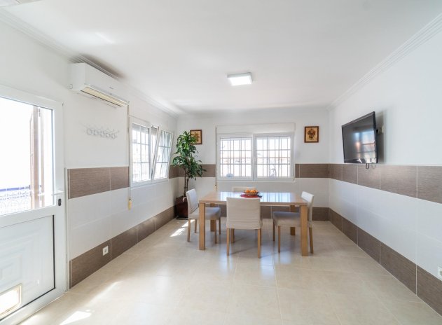 Reventa - Villa - Torrevieja - Torretas