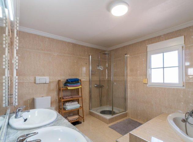 Reventa - Villa - Torrevieja - Torretas