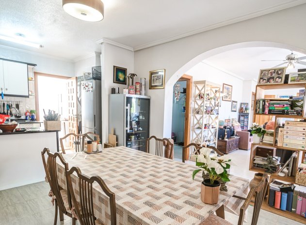 Resale - Apartment / Flat * - ALICANTE - La Florida