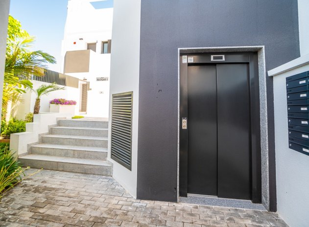 Herverkoop - Appartement - Torrevieja - Los Balcones