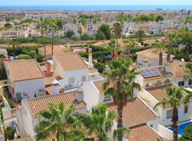 Resale - Villa * - Orihuela Costa * - Villamartín * 