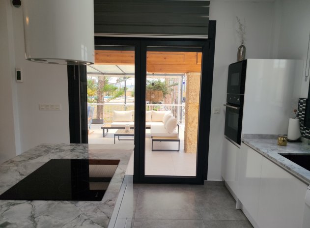 Resale - Finca / Country Property *  - Los Montesinos *