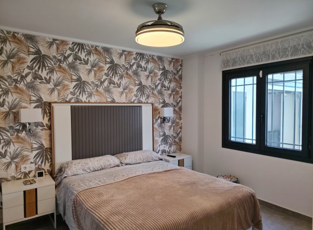 Resale - Finca / Country Property *  - Los Montesinos *