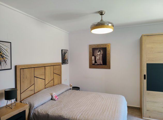 Resale - Finca / Country Property *  - Los Montesinos *