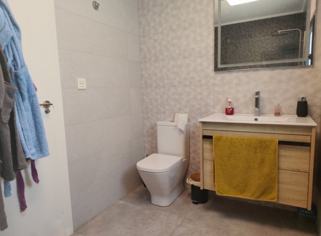 Resale - Finca / Country Property *  - Los Montesinos *