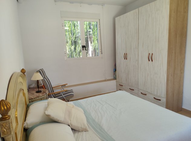Resale - Finca / Country Property *  - Los Montesinos *