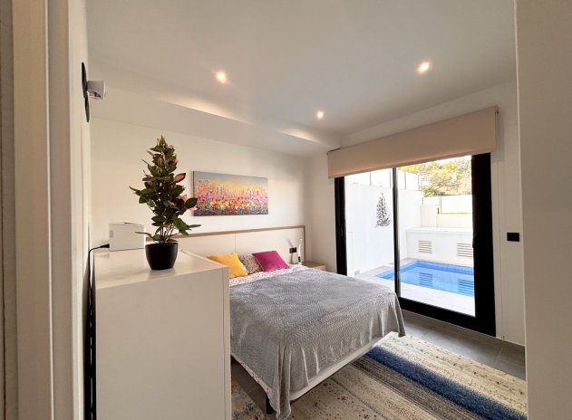 Resale - Villa * - Villamartin * - Villamartín * 