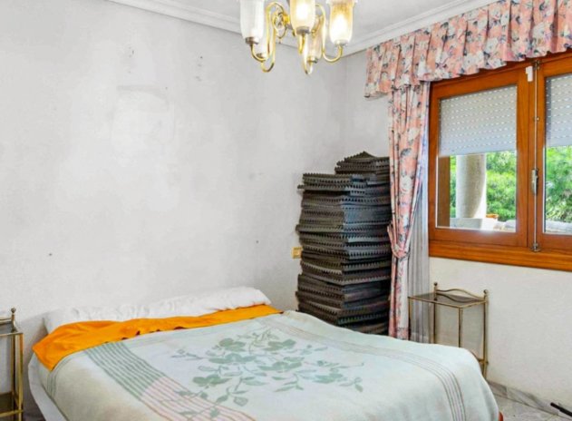 Resale - Villa * - Torrevieja * - Los Balcones *