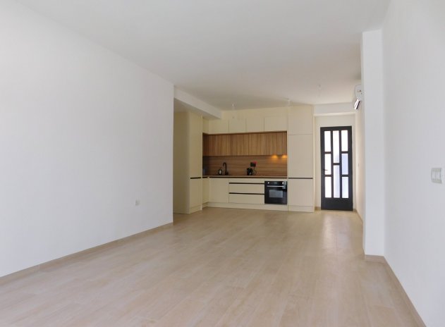 Reventa - Apartamento / Piso - San Miguel de Salinas