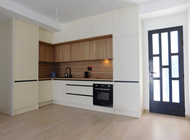 Reventa - Apartamento / Piso - San Miguel de Salinas