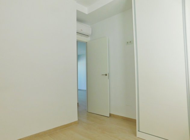 Reventa - Apartamento / Piso - San Miguel de Salinas