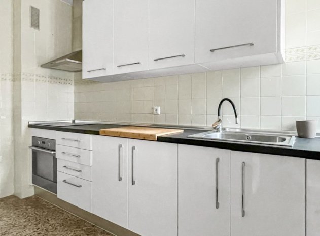 Reventa - Apartamento / Piso - Guardamar del Segura - Pueblo