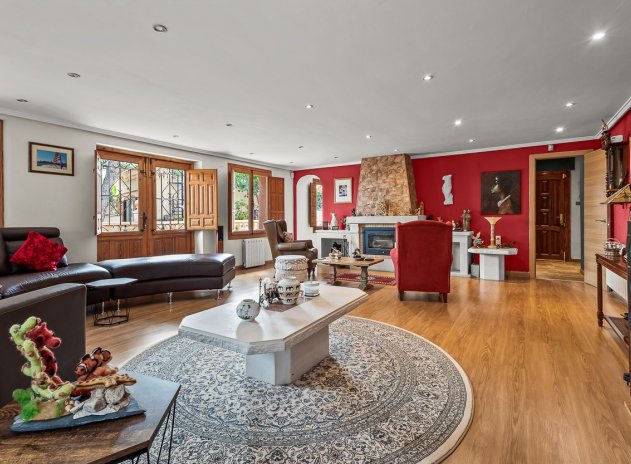 Herverkoop - Finca / Plattelands Woning - Torremendo