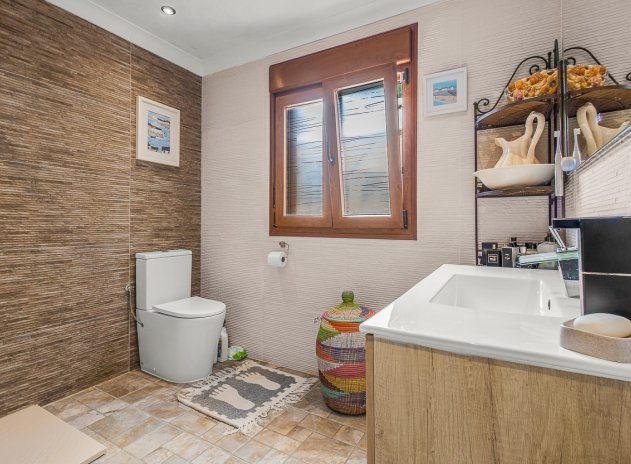 Herverkoop - Finca / Plattelands Woning - Torremendo