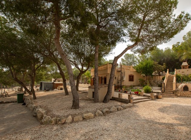 Herverkoop - Finca / Plattelands Woning - Torremendo