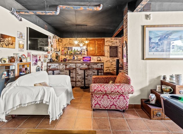 Herverkoop - Finca / Plattelands Woning - Torremendo