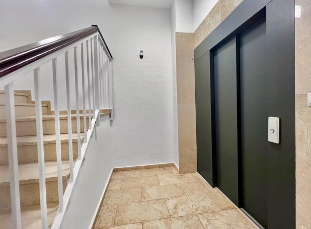 Revente - Appartement - Torrevieja - Acequion
