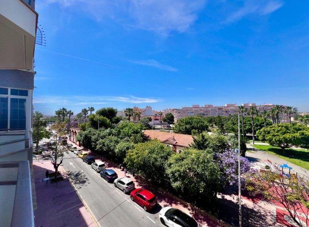 Revente - Appartement - Torrevieja - Acequion