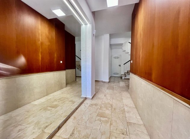 Revente - Appartement - Torrevieja - Acequion