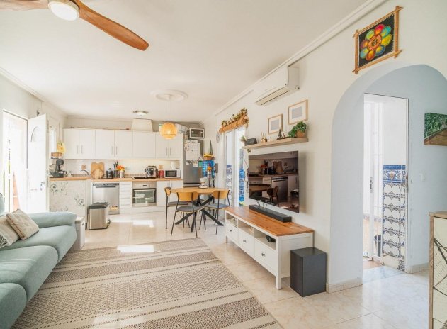Herverkoop - Villa - Orihuela Costa - Punta Prima