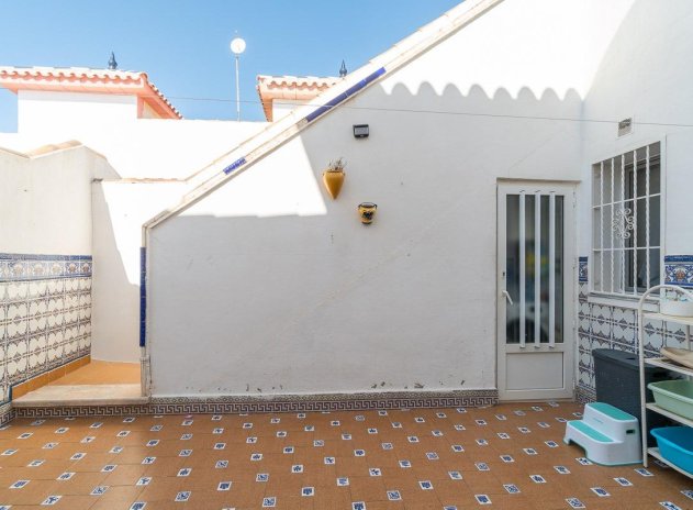 Herverkoop - Villa - Orihuela Costa - Punta Prima