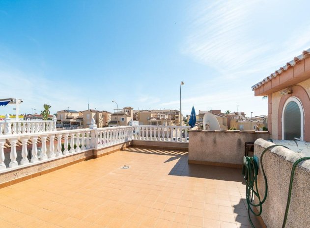 Herverkoop - Villa - Orihuela Costa - Punta Prima
