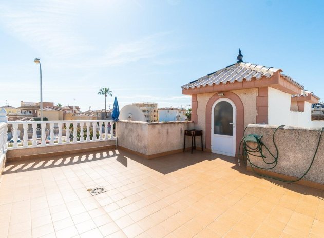 Herverkoop - Villa - Orihuela Costa - Punta Prima