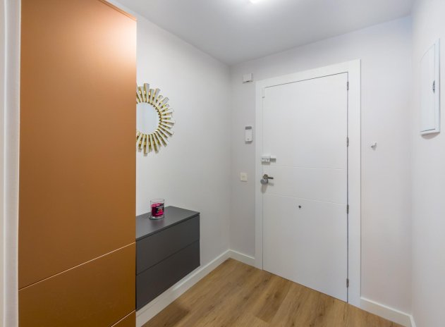 Herverkoop - Appartement - Torrevieja - Playa del Cura