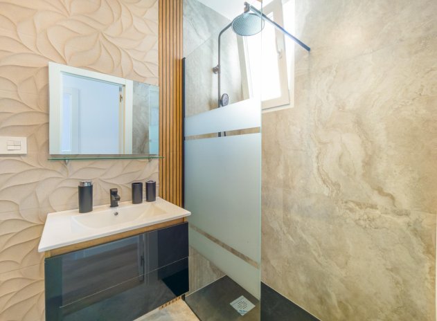 Herverkoop - Appartement - Torrevieja - Playa del Cura