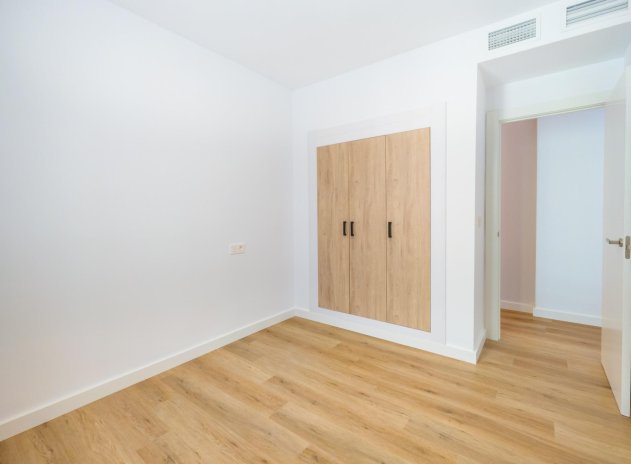 Herverkoop - Appartement - Torrevieja - Playa del Cura